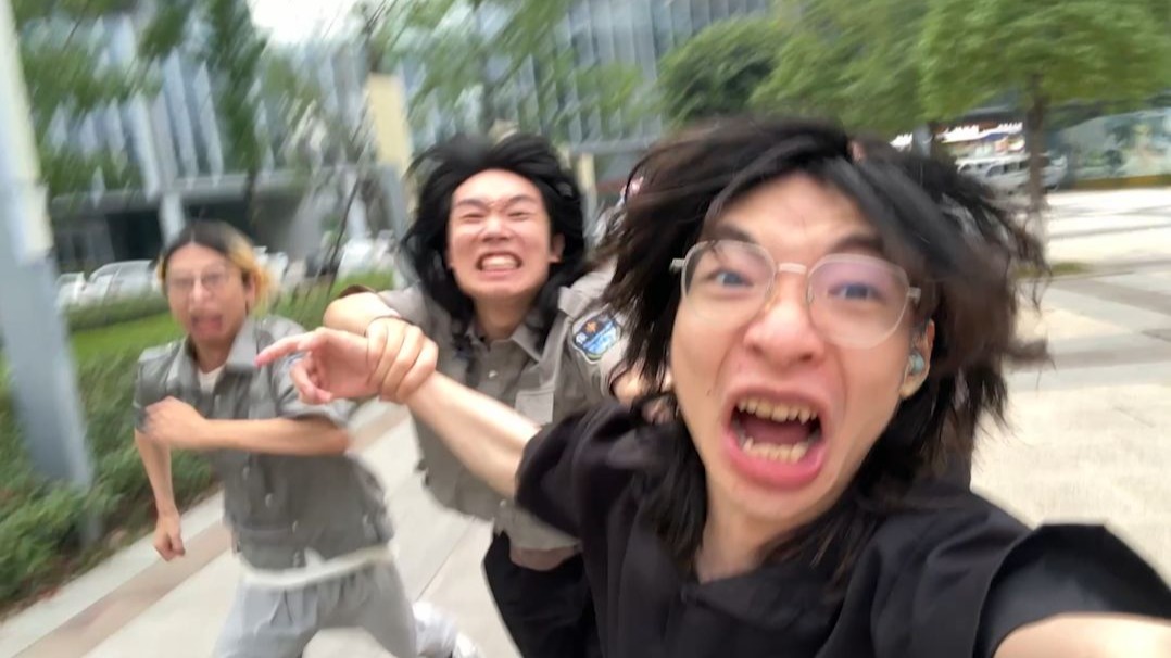 快报警！有警察要抓我！！...