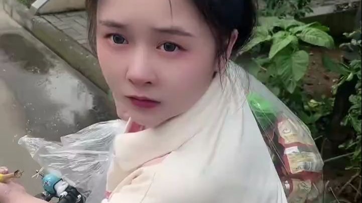 哼！求我都不给你！哼！