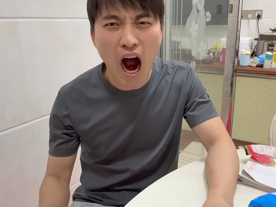 【夜猫叔叔你真棒】视频已...