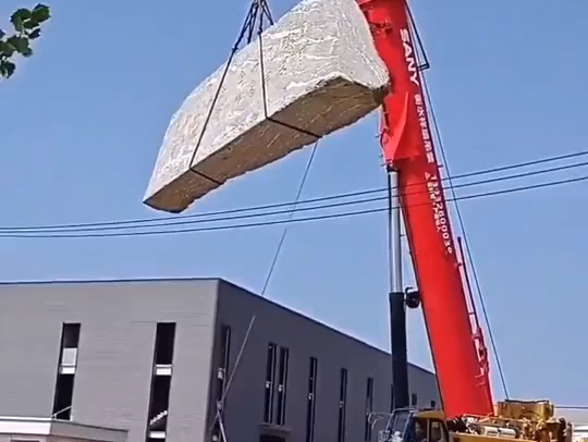 搞笑视频还有谁符合佛法激...