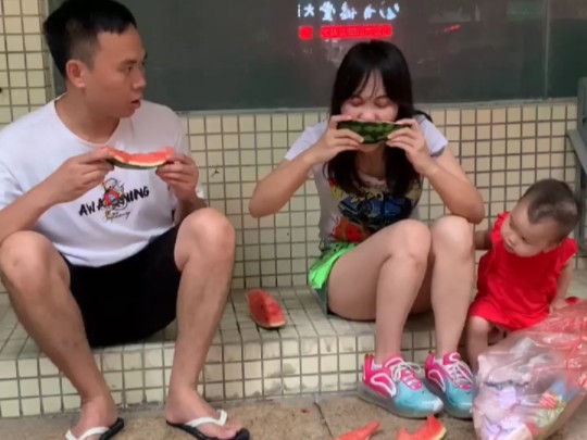 要不是帅哥请我吃西瓜，也...