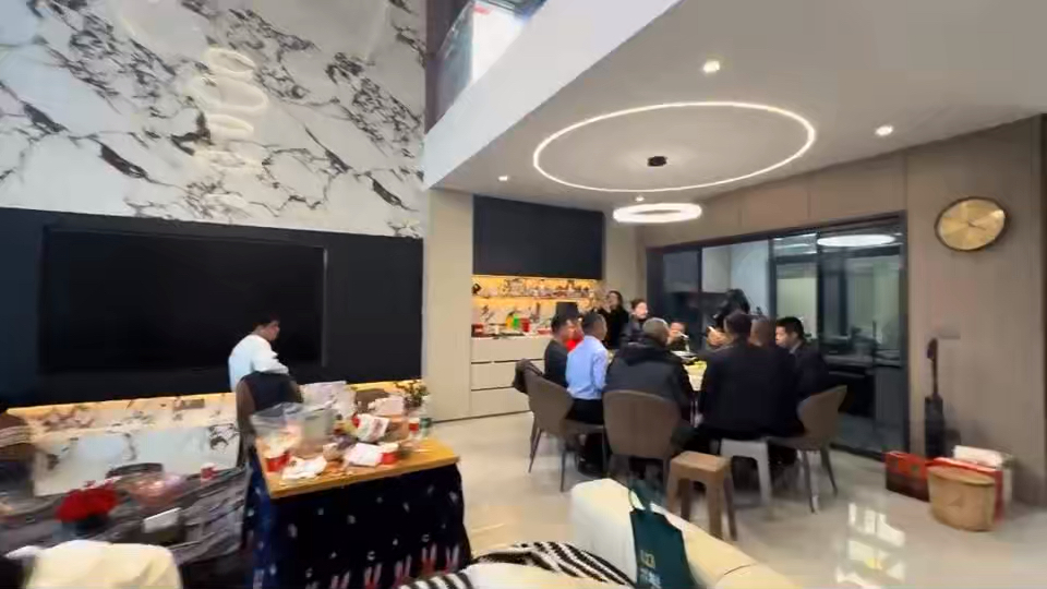 第一支视频求三连！