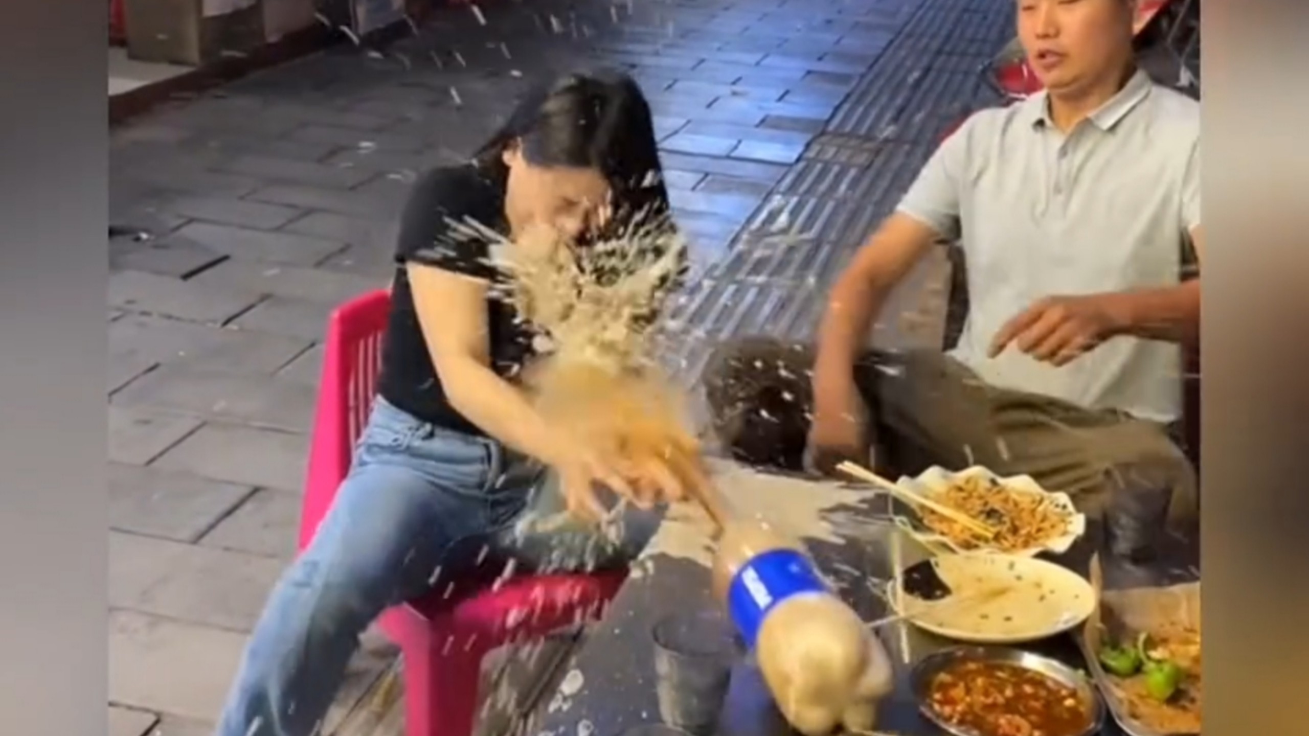 那些不干人事的损友，真的...